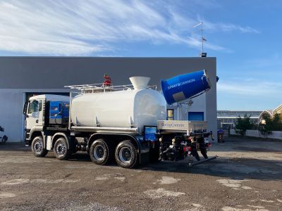 SprayCannon Water Tank Truck